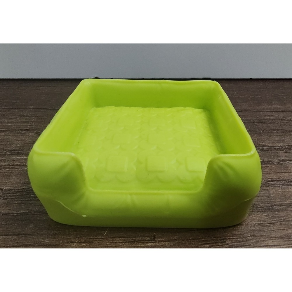 Mattel Barbie Dreamhouse Green Dog Bed Replacement Pieces 2 x 2.5" Z10
